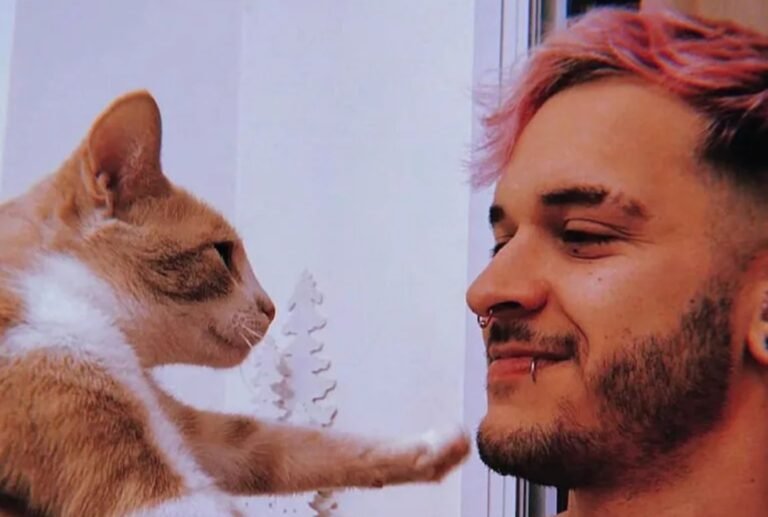 Desapareció tras tirarse al mar para rescatar a una mujer