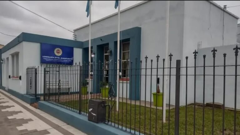 Mató a su padre a cuchillazos y quedó libre: se comprobó que el hombre abusaba de ella desde su adolescencia