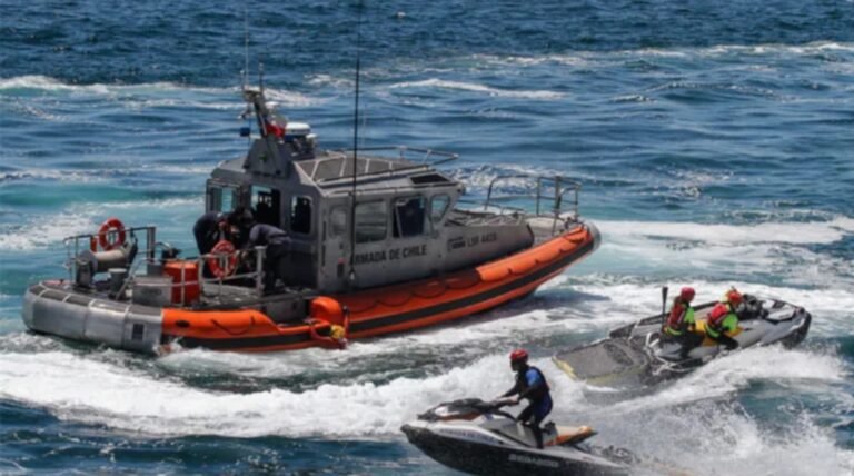 Naufragó una embarcación en el sur de Chile y murieron siete turistas: investigan un exceso de pasajeros