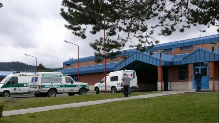 Vuelco en la Ruta 60: un hombre murió y otro fue internado