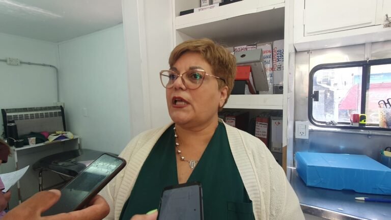 Gran demanda en el Tráiler de Salud: “Estamos atendiendo entre 30 y 40 personas por día”