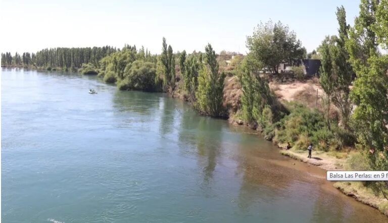 Buscan a una nena de 9 años que cayó al rio Limay