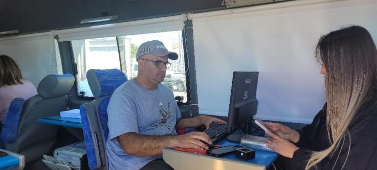 Provincia instaló unidad móvil del Registro Civil