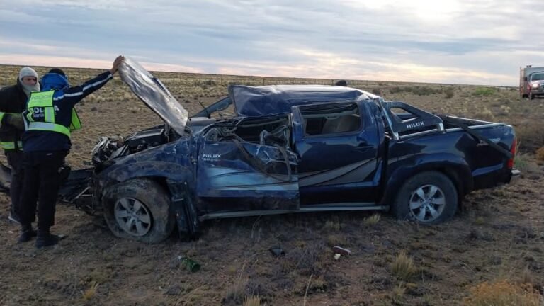 Trágico accidente: una mujer muerta y un ocupante en estado reservado