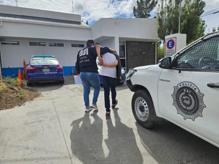 Rescatan a una mujer retenida por su expareja