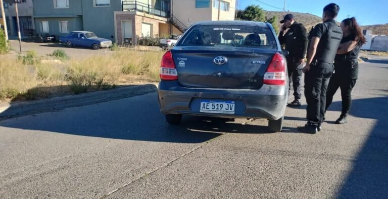 Recuperan en Caleta Olivia un vehículo robado en Comodoro: habría sido utilizado para cometer delitos