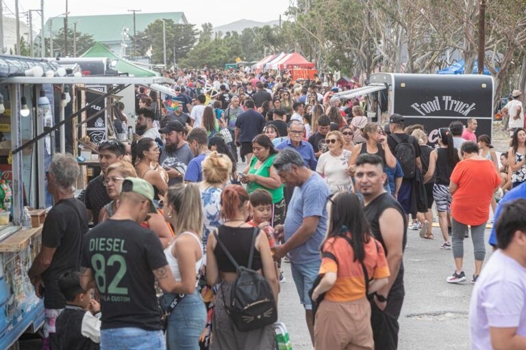 Con una gran variedad de propuestas, comienza la Fiesta del Pescador en Caleta Córdova