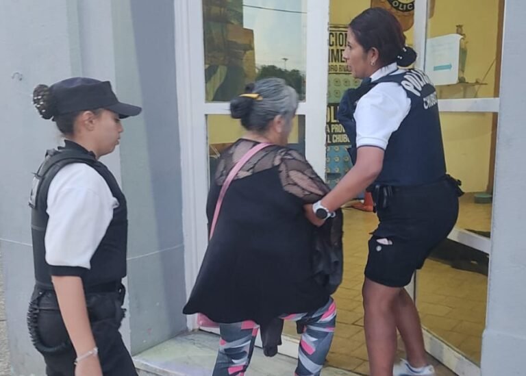 Una mujer usó a una menor de 11 años para robar en un supermercado