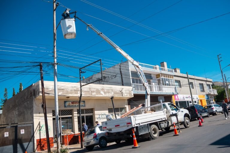 La SCPL renovó las luminarias LED en los Corredores Seguros Escolares