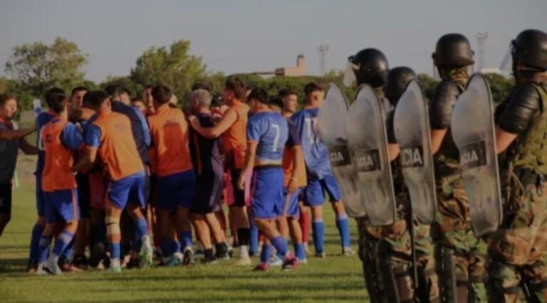 Bochornoso arbitraje: penal inexistente y 6 expulsados para la CAI