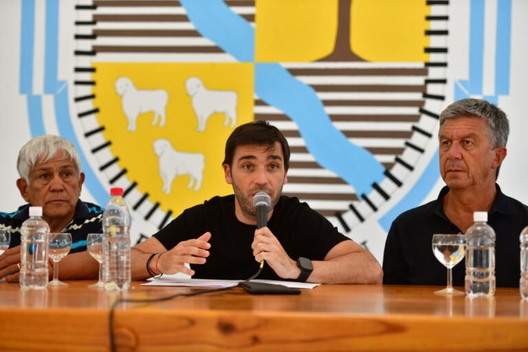 Ignacio Torres encabeza la lista de gobernadores con mejor imagen del país