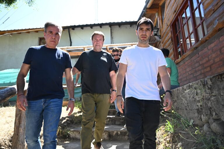 Torres se reunió con Weretilneck para abordar los incendios en la Cordillera a partir de un protocolo interjurisdiccional