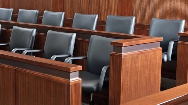 Un hombre irá 18 años a prisión por abusar del hijo de su pareja