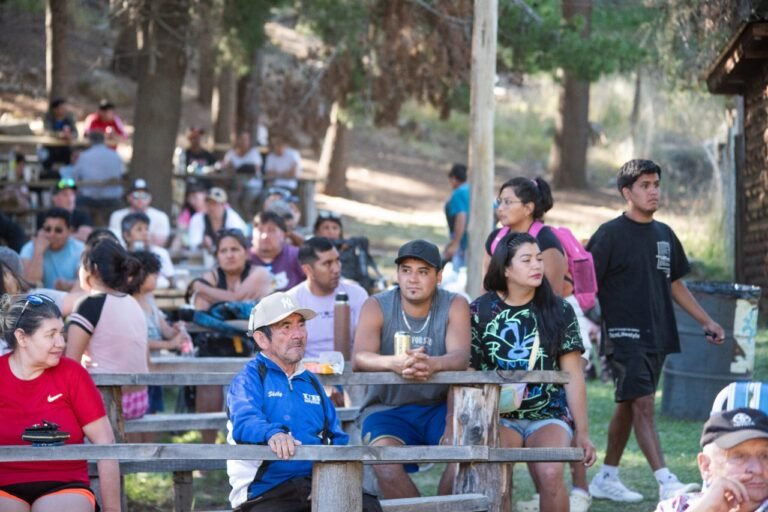 Se celebran dos fiestas populares y tres festivales de Carnaval este fin de semana