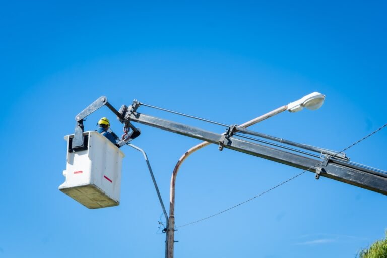 Avanza el recambio de luminarias en Rada Tilly