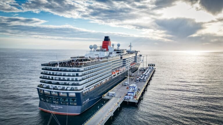 El crucero Queen Victoria arribó a Puerto Madryn