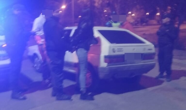 Era buscada por un robo en Madryn y la atraparon paseando en Trelew