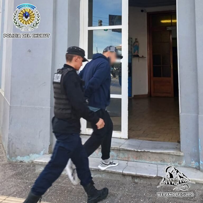 Tenía pedido de captura y lo encontraron en la Plaza Soberanía