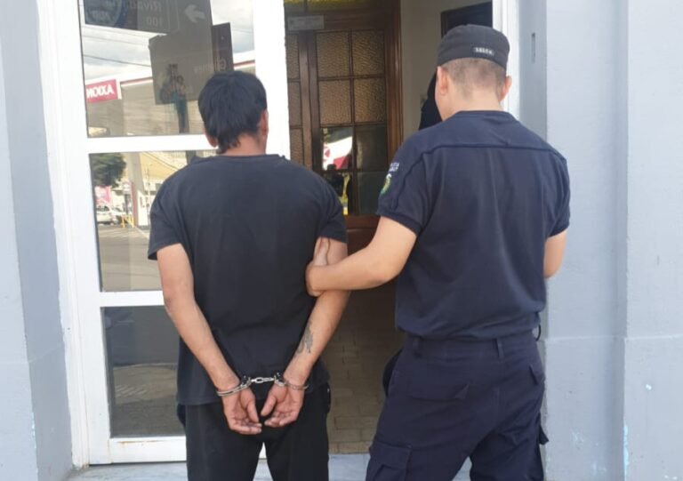 Robó jabones de una farmacia, un testigo lo atrapó, pero lo dejaron en libertad