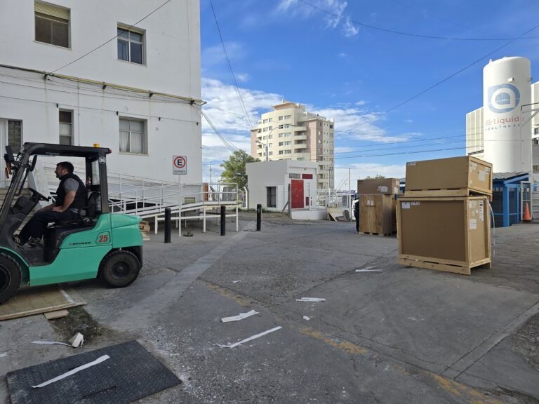 Llegó el primer resonador público de la provincia al Hospital Regional 