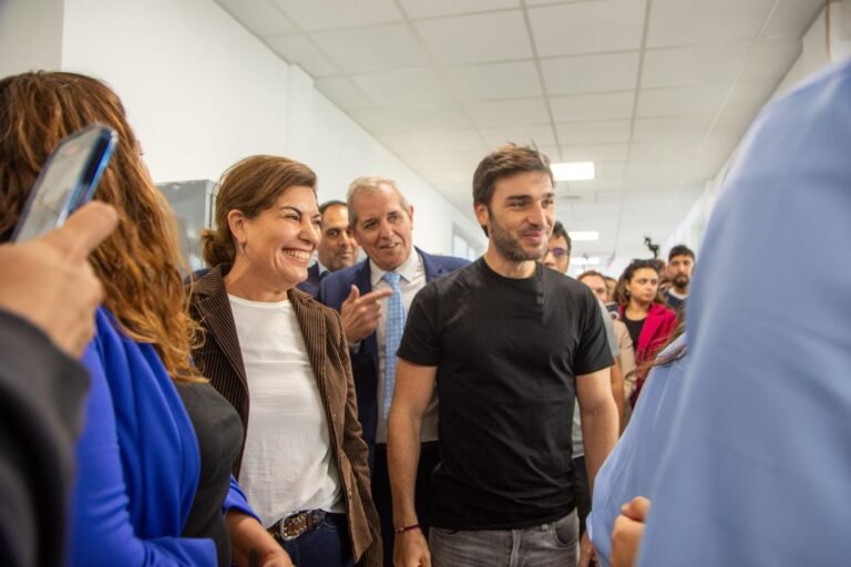 “Es un día histórico para Comodoro Rivadavia con respuestas en seguridad, educación, salud y reactivación económica”