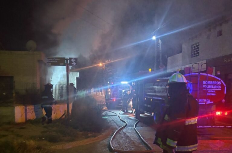 Se incendió parte de una vivienda y habría sido por una falla eléctrica