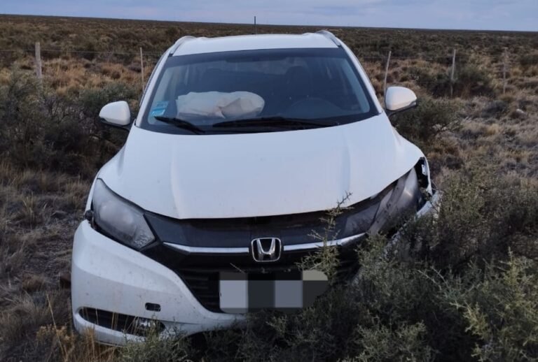 Perdió el control del vehículo y despistó en Ruta Nacional Nº3