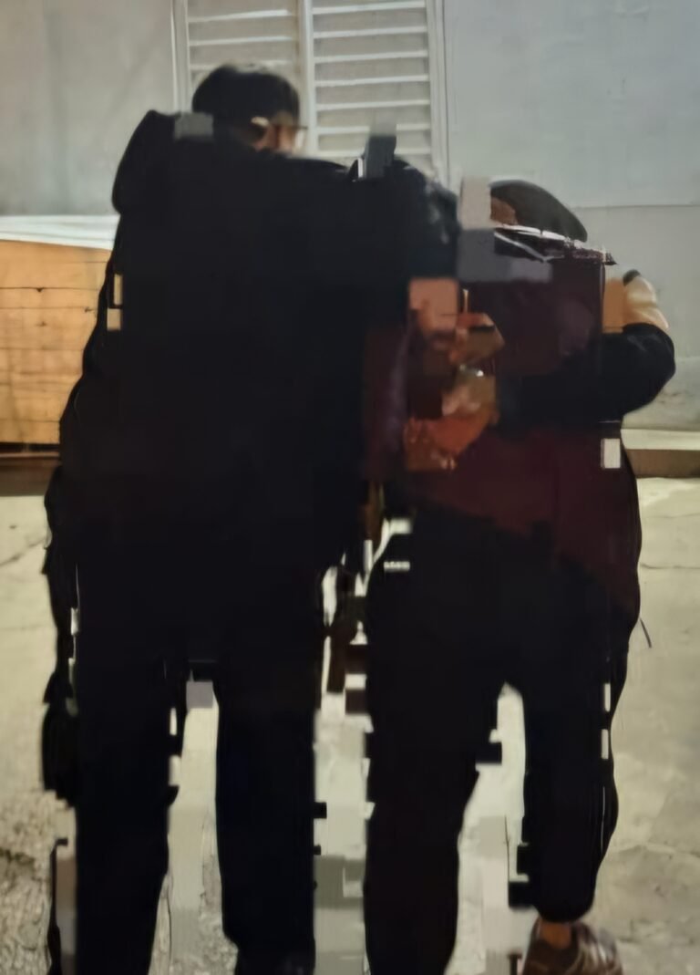 Sustrajo un celular y un testigo avisó a la Policía