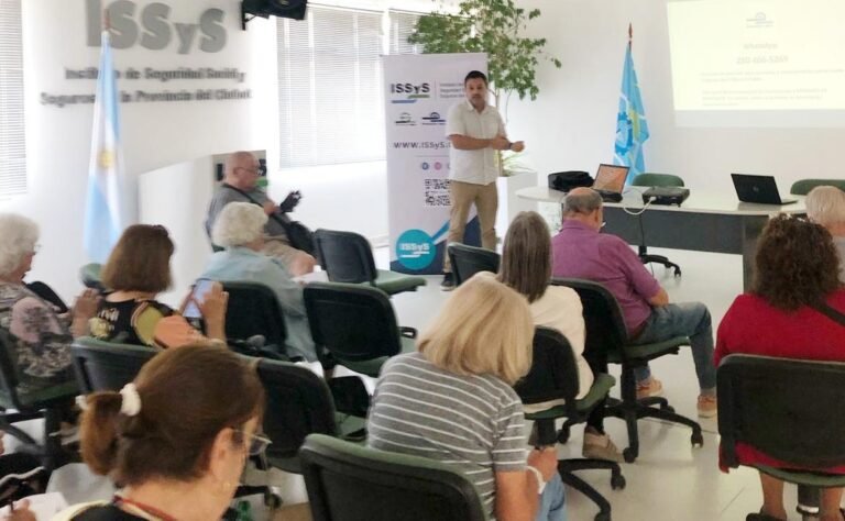 El ISSyS realizó una nueva jornada de capacitación digital para jubilados y pensionados
