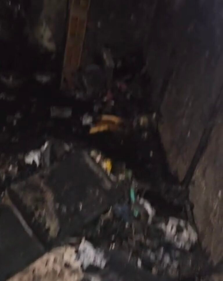 Incendio en el barrio Abel Amaya: Familia busca ayuda para reconstruir su vivienda