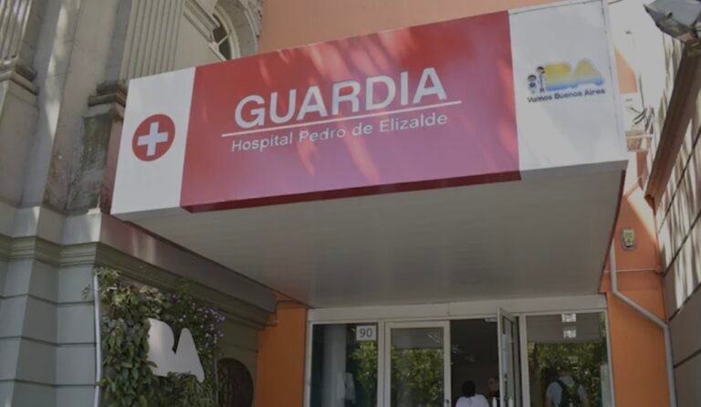 Una mujer apuñaló a una empleada del Hospital que le había pedido que no fumara