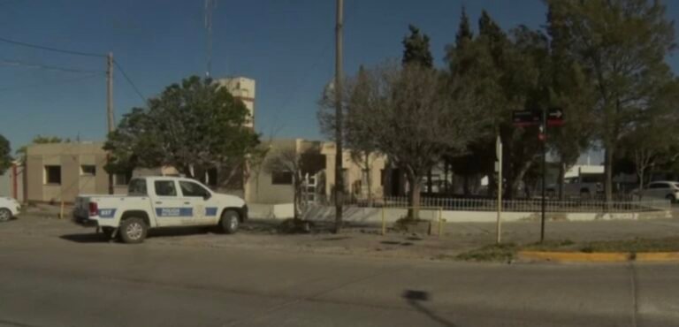 Fue a la comisaría para denunciar a su expareja y terminó preso