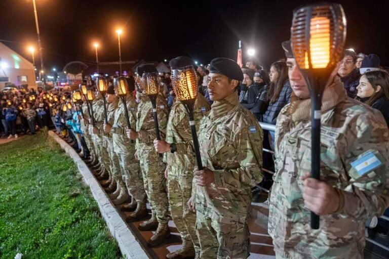 Con homenajes, vigilia y desfile se conmemorará el 43° Aniversario “Día del Veterano y Caídos en la Guerra de Malvinas