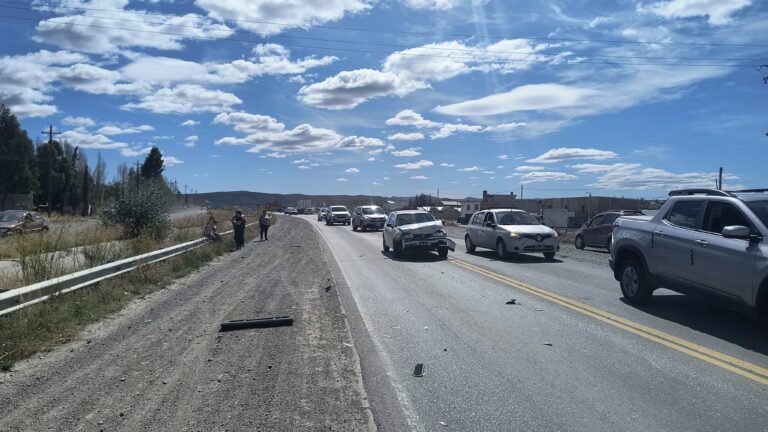 Choque en Ruta N° 3: dos menores fueron trasladados al hospital