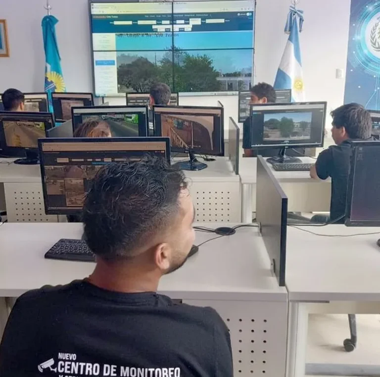 Provincia capacita a videovigiladores del Centro de Monitoreo