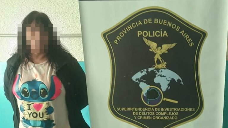 Una abuela fue detenida por ayudar a que su hijo viole a sus dos nietas