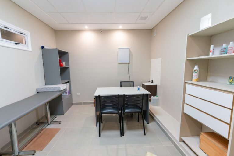 El Centro de Jubilados de Barrio Roca inauguró consultorios médicos 