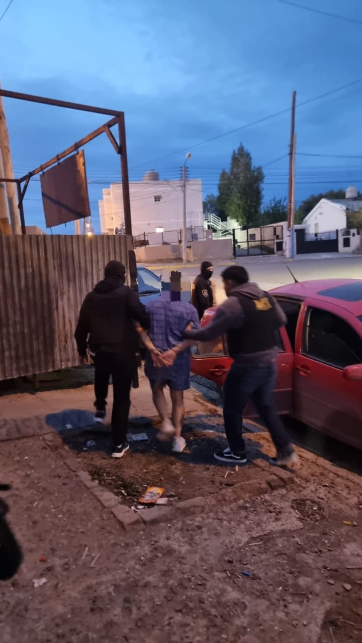 Vendía una bicicleta robada en redes sociales, lo identificaron y secuestraron un arma