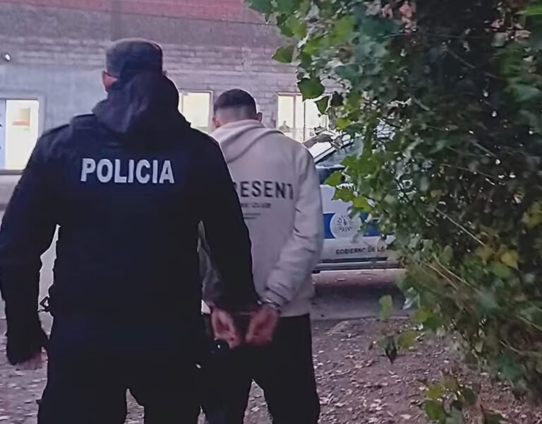 Tenía la fachada de una tienda pero vendía marihuana