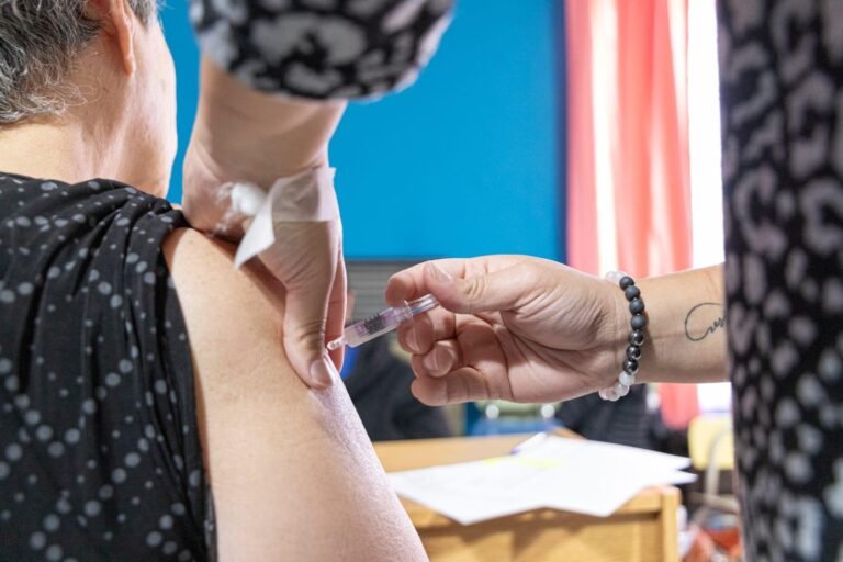 En Chubut ya se aplicaron más de 55.000 vacunas antigripales a grupos de riesgo