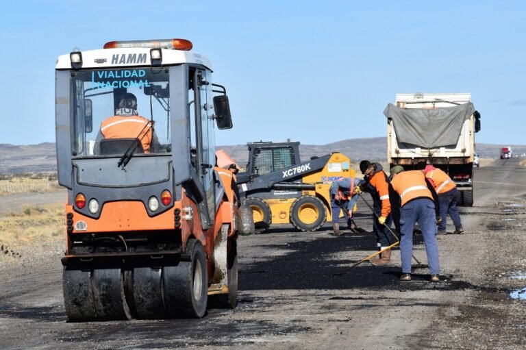 Vialidad Nacional continúa con el mantenimiento de la Ruta 40 ante la llegada del invierno