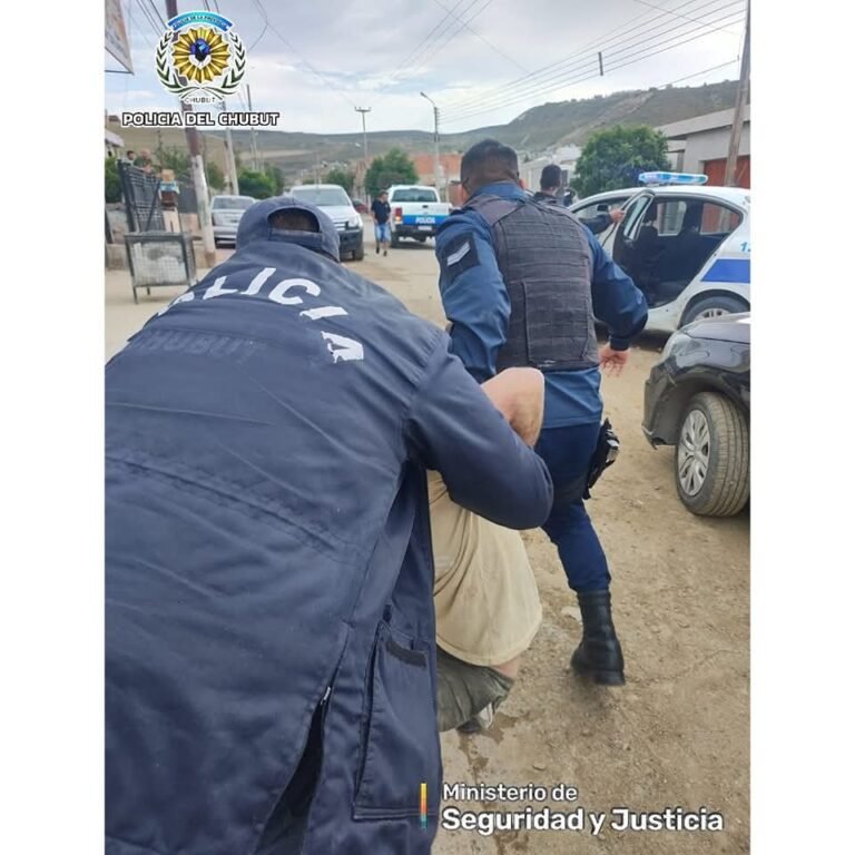 Ingresó a la casa de una mujer, la amenazó de muerte y fue detenido