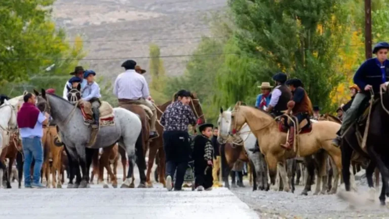 Amenazó a la Policía con un cuchillo de carnicero y lo frenaron a los tiros