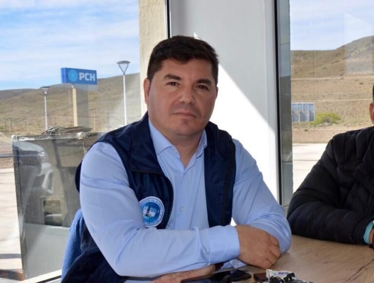 “Si se quieren ir que lo hagan, hay empresas regionales que pueden hacer el trabajo de Superior y Calfrac”