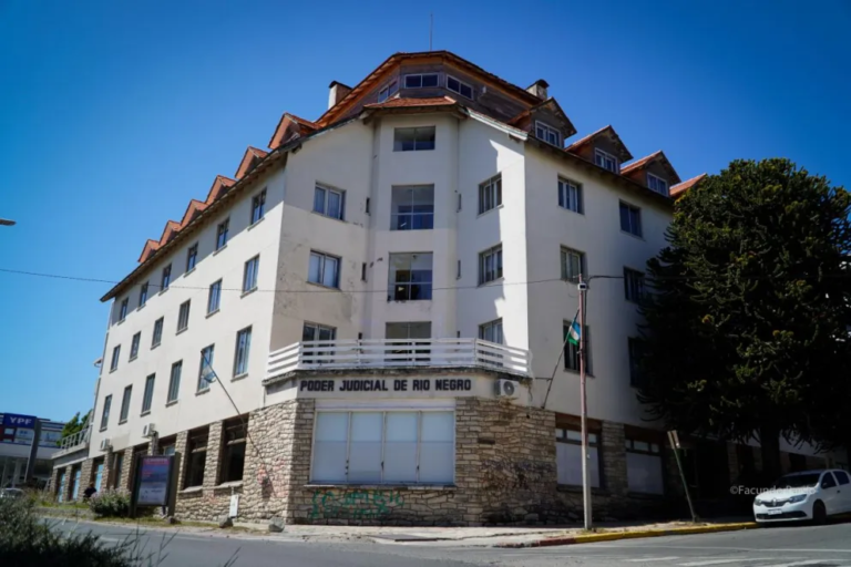 Condenaron a un hombre que violó a su sobrina y a su propia hermana pero sigue libre