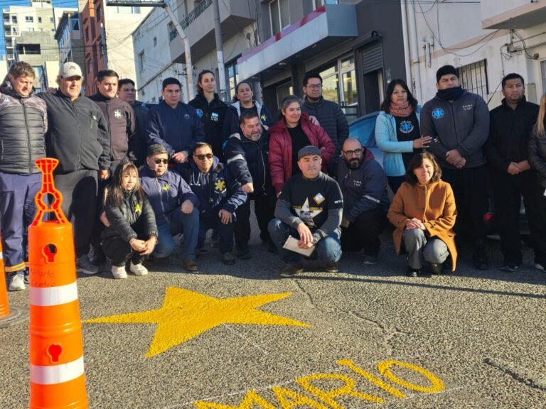 Colocaron una estrella amarilla por el enfermero Mario Araya: “Es un momento emotivo y para reflexionar”