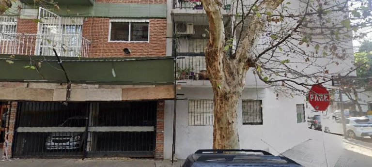 Conmoción: encontraron a una familia asesinada en su departamento