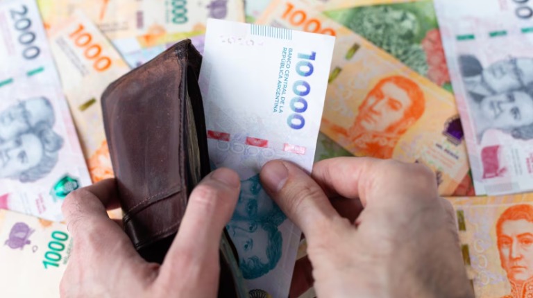 Alquileres y prepagas: los aumentos que llegan en junio