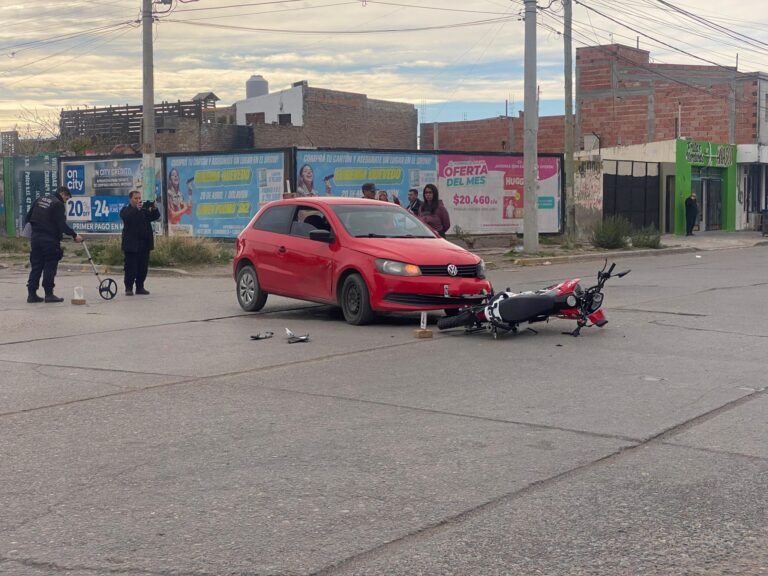 Una nena de 7 años y su padre resultaron heridos tras un choque