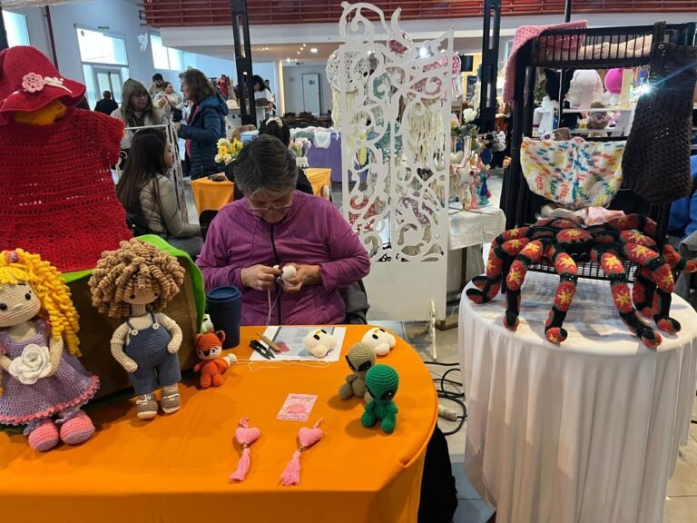 Comenzó el 3° Encuentro de Tejedores Patagónicos